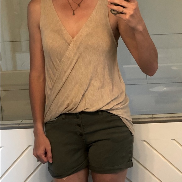 High-Low Drape Tank - Picture 4 of 7